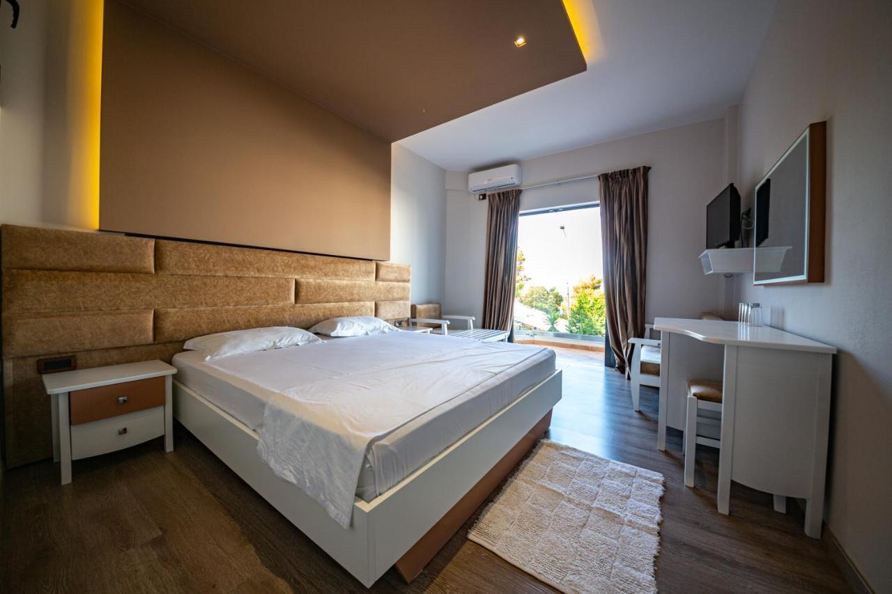 New Heaven Hotel Sarandë Eksteriør bilde
