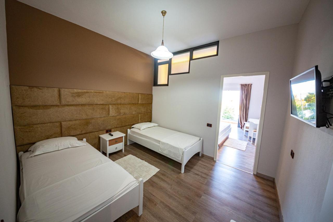 New Heaven Hotel Sarandë Eksteriør bilde
