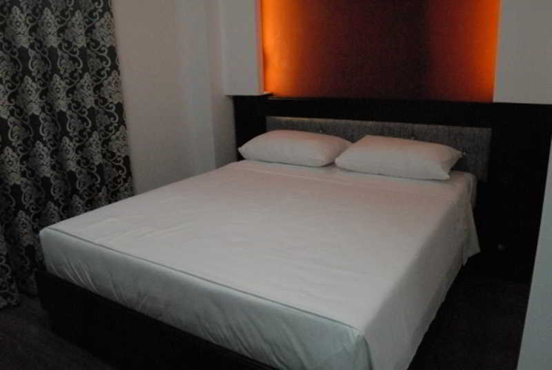 New Heaven Hotel Sarandë Eksteriør bilde